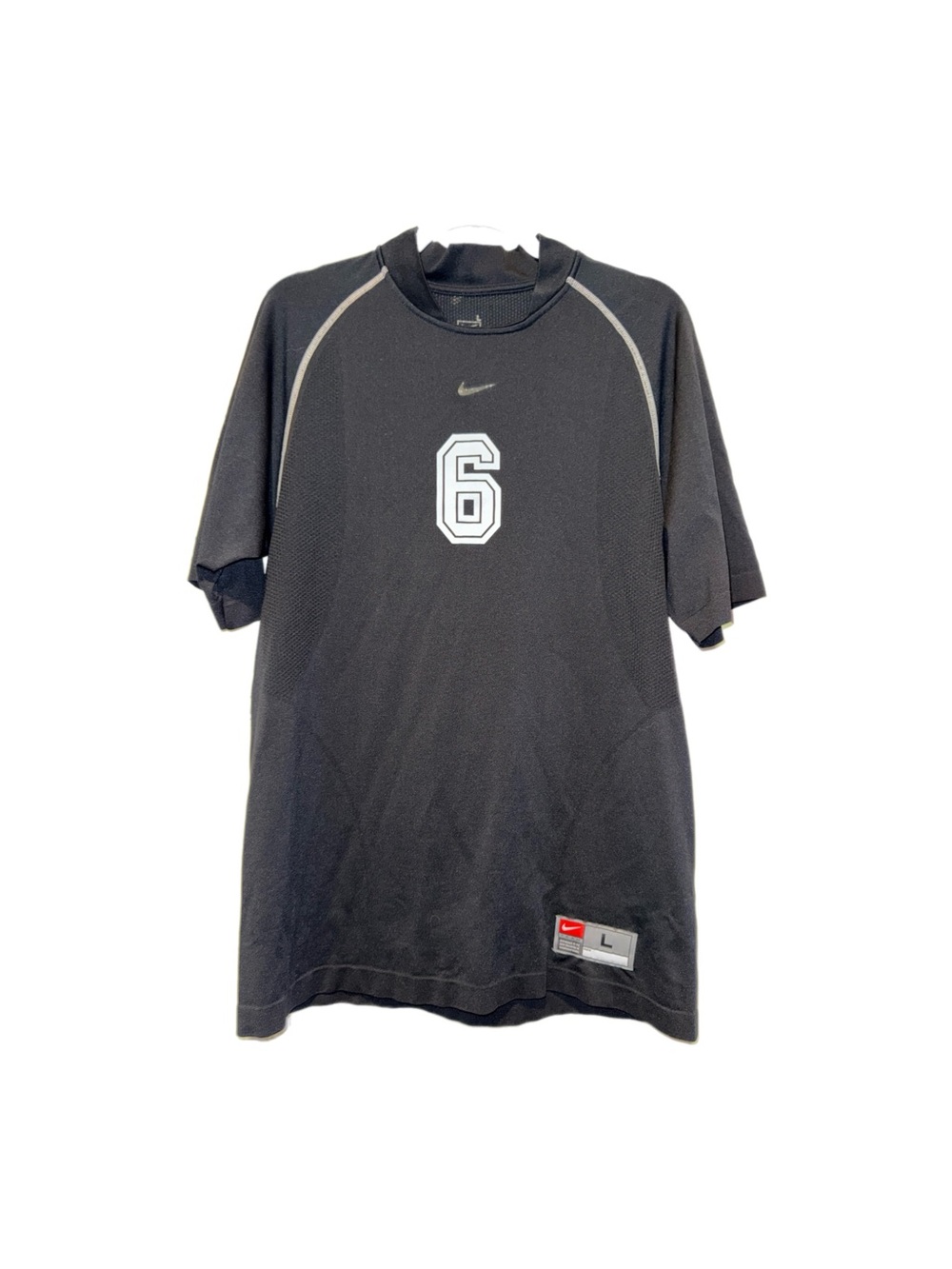 Nike dri-fit vintage Men’s Black Performance Number 6 Short Sleeve size L